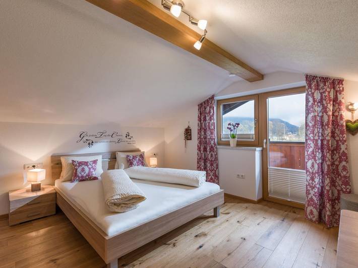 Ferienwohnung für 4 Personen, mit Garten und Pool sowie Terrasse und Ausblick, kinderfreundlich in Kössen - 3