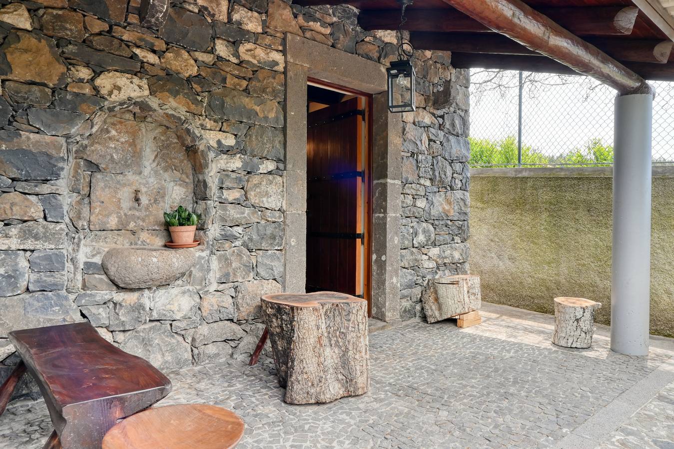 Chalet da Nogueira, a Home in Madeira in Canhas (Madeira), Madeira