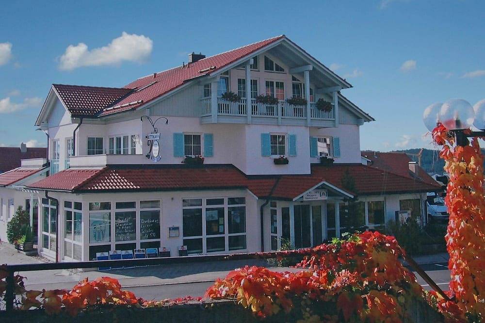 Ganze Wohnung, Mehrbettzimmer für 3 Gäste mit 20m² in Hohenpeißenberg in Hohenpeißenberg, Romantische Straße