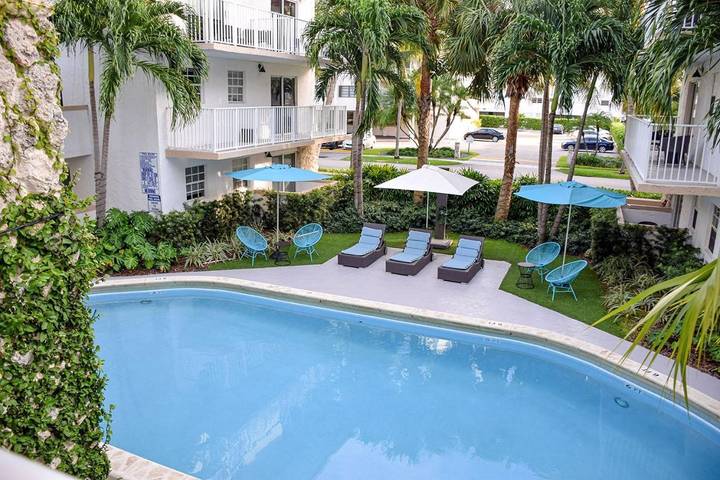 Hotel voor 5 personen, with tuin and whirlpool as well as zwembad - 1