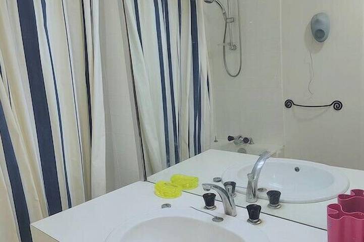 Gîte pour 2 personnes, avec balcon dans Plage du Miramar - 2