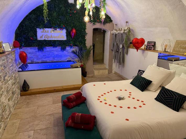 Hôtel pour 2 personnes, avec sauna et jacuzzi à Auriol - 2