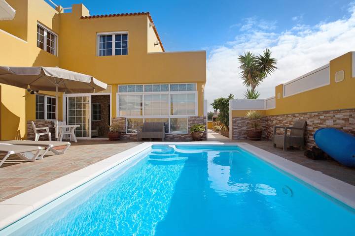 Gîte pour 3 personnes, avec jardin à Costa Calma