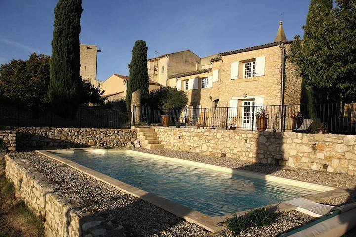 Location de vacances pour 15 personnes, avec Piscine à La Rouvière