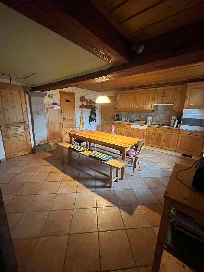 Gîte pour 11 personnes à Rochejean - 4