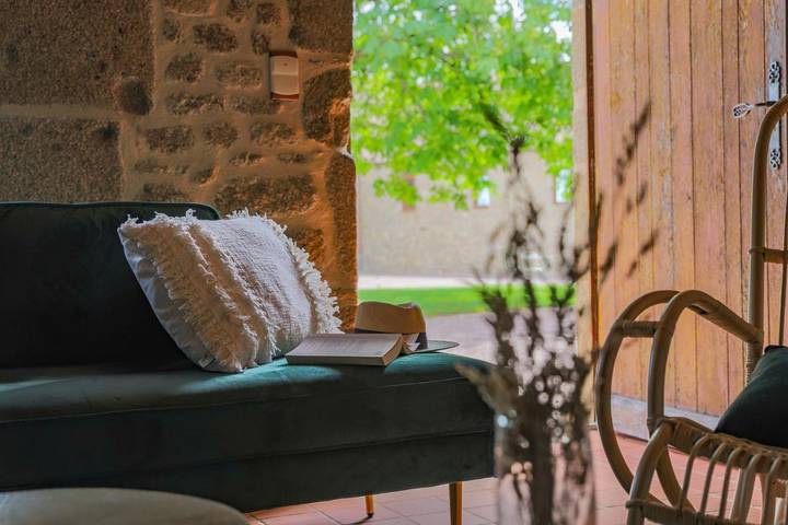 Location de vacances pour 8 personnes, avec jacuzzi ainsi que jardin et piscine dans Athis-Val-de-Rouvre - 3