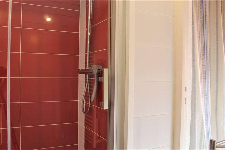 Chalet pour 6 personnes, avec balcon à Risoul