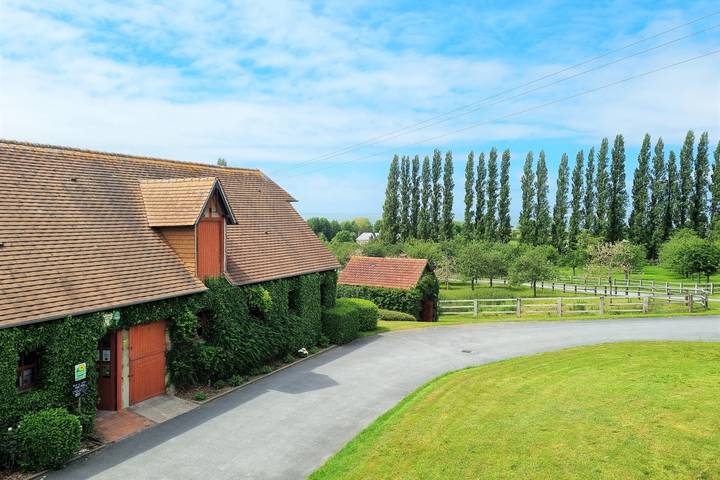 Gîte pour 4 personnes, avec jardin et terrasse à Pennedepie - 2