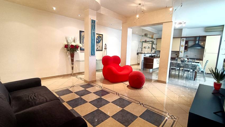 Apartamento de vacaciones para 9 personas, con balcón - 1