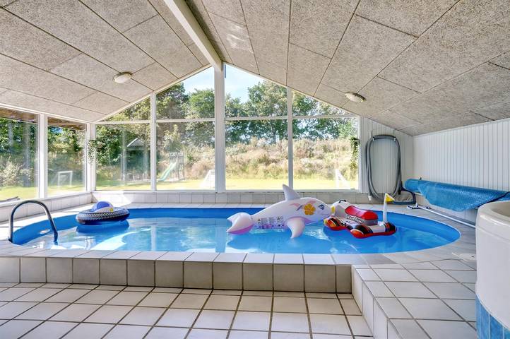Ferienhaus für 8 Personen, mit Whirlpool und Terrasse sowie Garten und Sauna in Limfjord