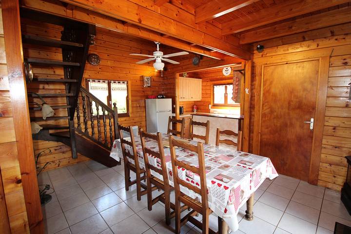 Chalet pour 8 personnes, avec jardin et vue sur le lac dans le Jura - 3