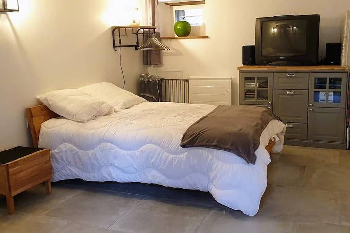 Location de vacances pour 6 personnes, avec jardin et balcon à Saint-Léonard-des-Bois - 3