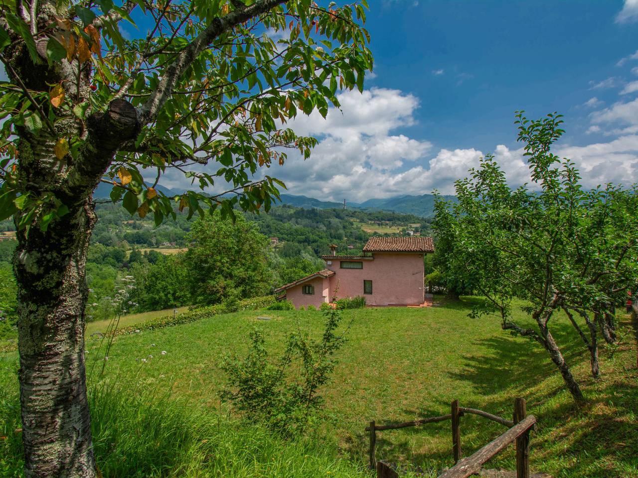 Casa dei Ciliegi in Camporgiano, Garfagnana