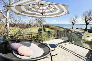 Ferienhaus für 4 Personen, mit Sauna und Balkon sowie Garten in Flensburger Förde