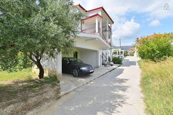 Ganze Ferienwohnung, Wohnung "Lorenzo" mit Terrasse in Trogir, Split-Dalmatien