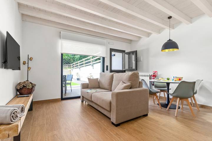 Apartamento entero, Apartamento accesible con vistas a la montaña y terraza privada en Cangas de Onís in Parres, Provincia de Asturias