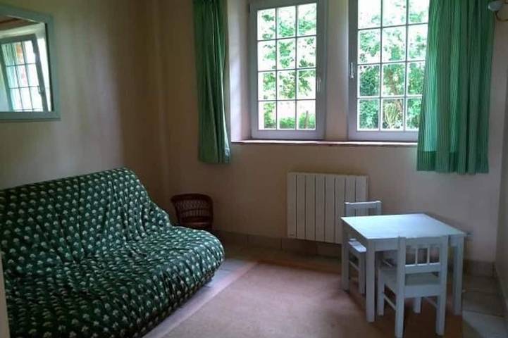 Gîte familial & authentique avec jardin arboré, entre Angers & Le Mans, idéal visites & détente in Dureil, Sarthe