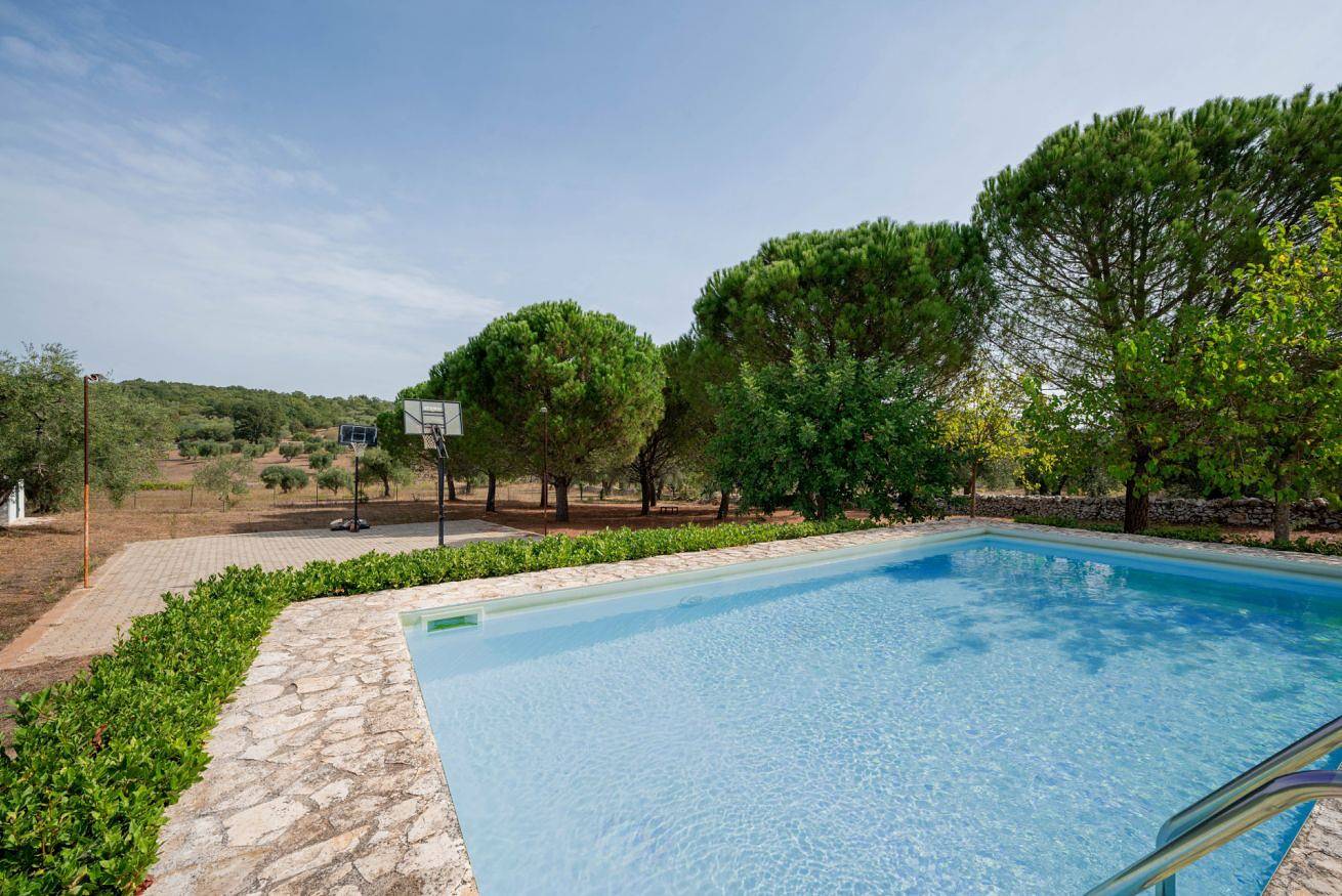 Trullo Jean by Rentbeat in Salento