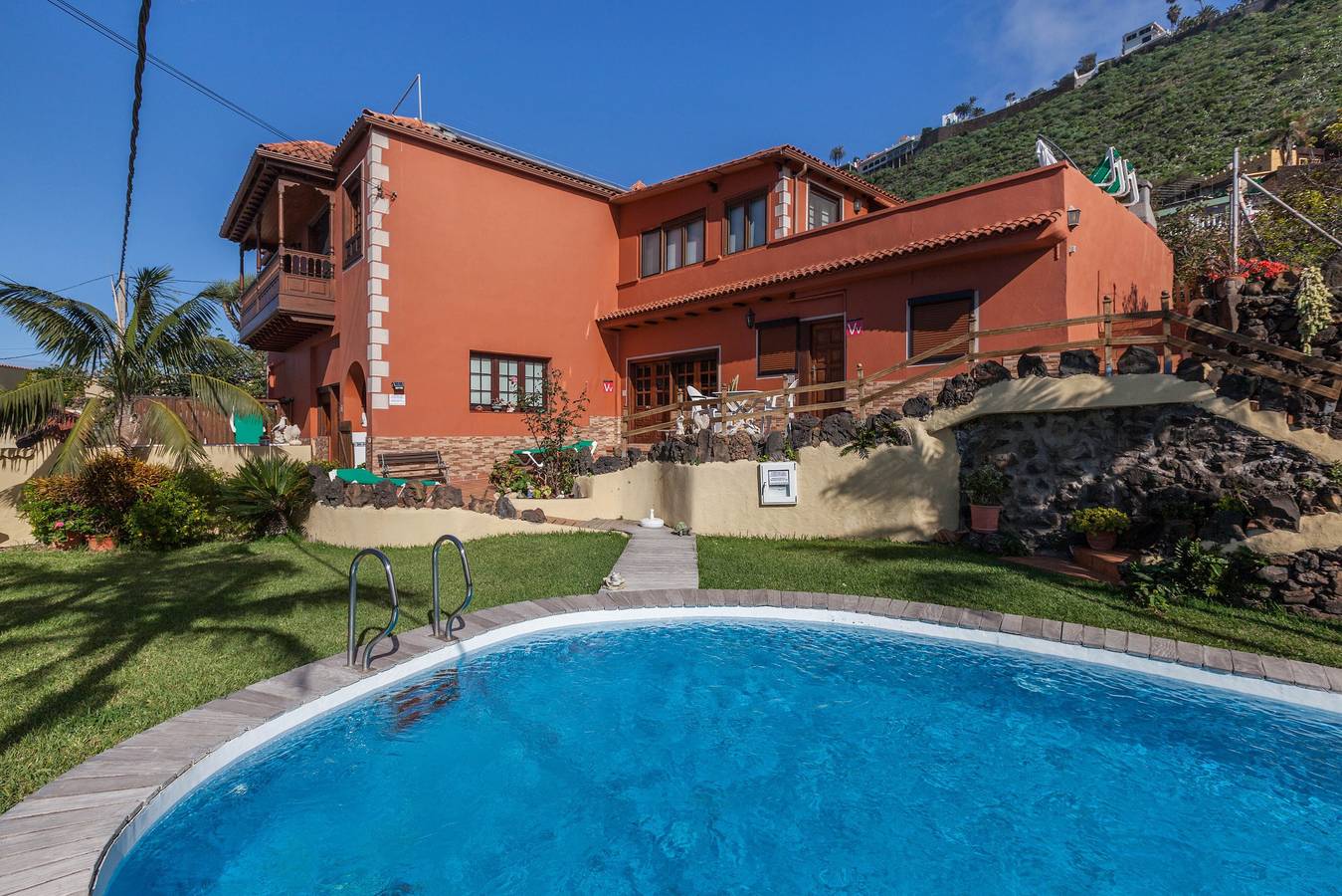Appartement entier, Appartement de vacances 'Casa Victor - Appartement 2' avec vue mer, piscine et Wi-Fi in La Orotava, Tenerife du Nord