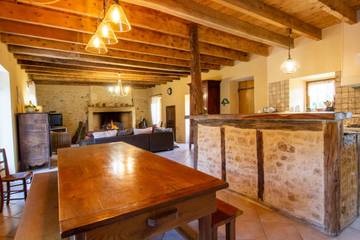 Gîte pour 6 Personnes dans Lalinde, Périgord Pourpre, Photo 3