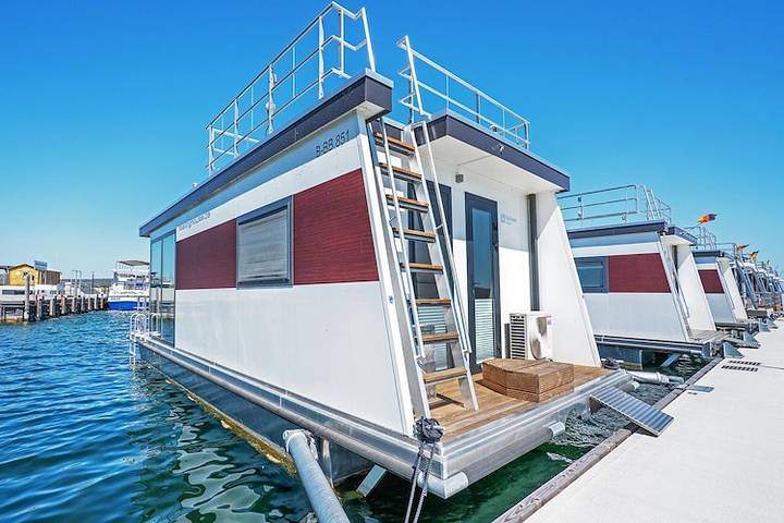 Hausboot für 2 Personen, mit Terrasse, kinderfreundlich in Sachsen-Anhalt