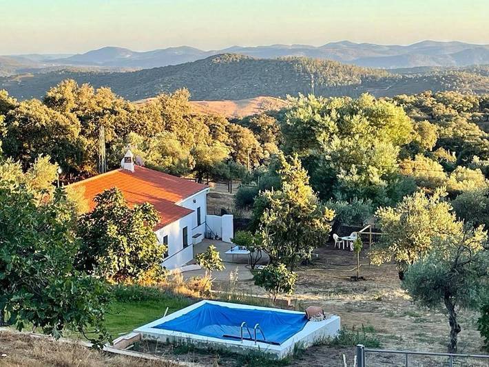 Casa rural con piscina para 8 personas, con Terraza además de Piscina y Vistas en Aracena