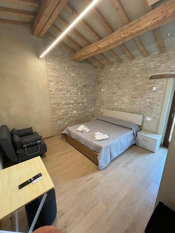 Casa vacanza per 3 persone, con Terrazza e Giardino nonché Panorama a Fermignano