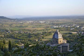 Vacation Rental for 4 Guests in Cortona, Arezzo Province, Picture 1