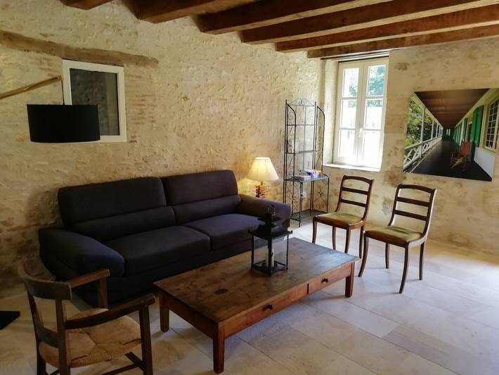 Gîte pour 8 personnes, avec jardin dans Saint-Amand-Montrond - 2