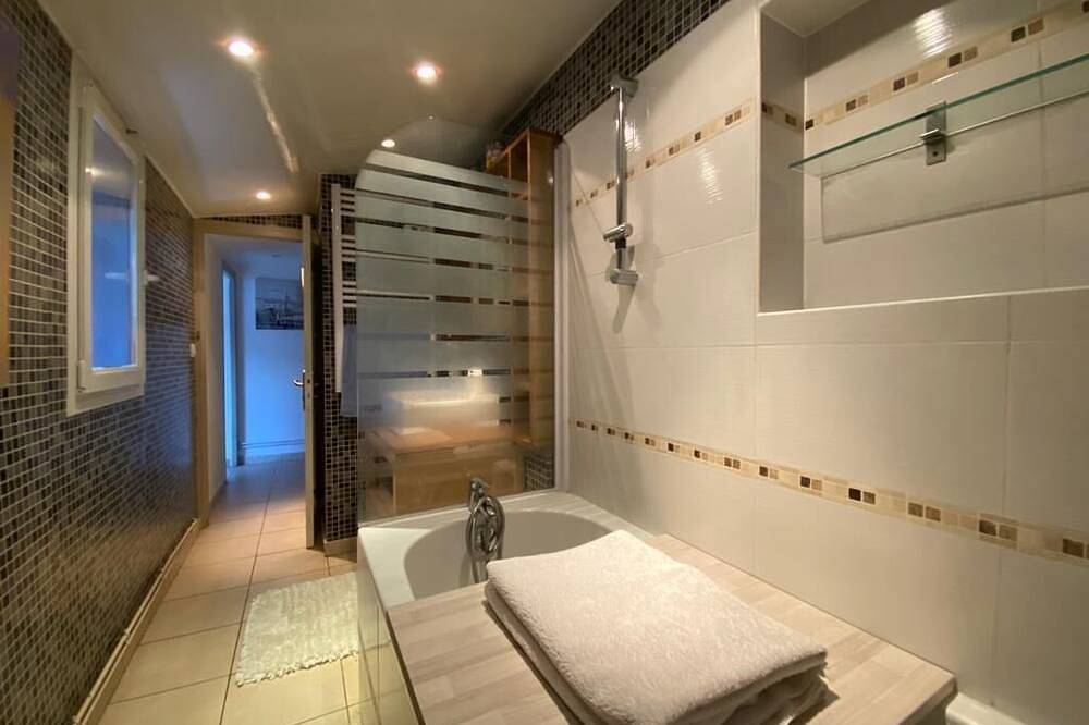Charmante maison entiere en plein coeur de roissy in Roissy-en-France, Val-d'Oise