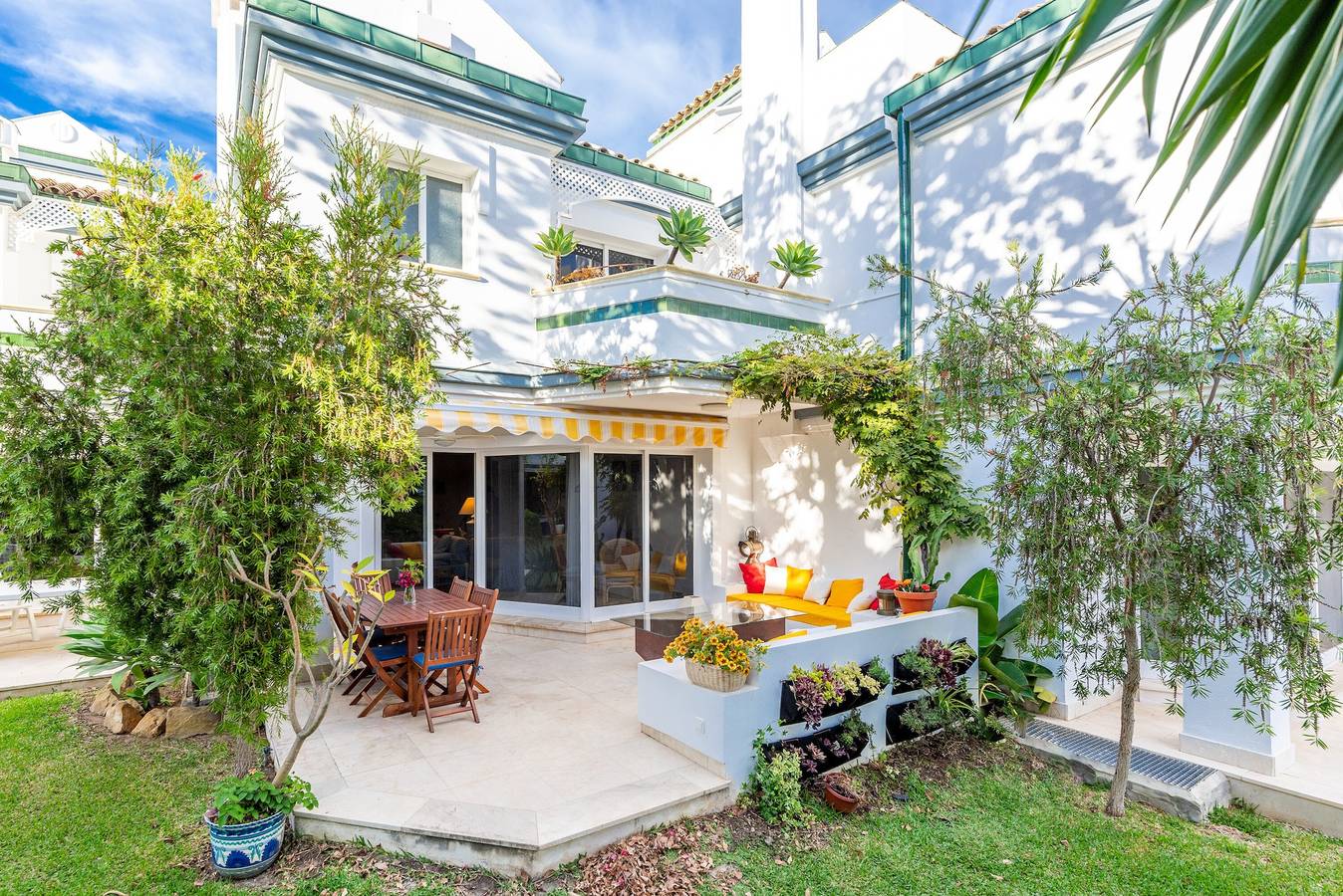 Feriehus for 8 personer med balkon in Playa de Arroyo las Cañas-Velerín, Estepona
