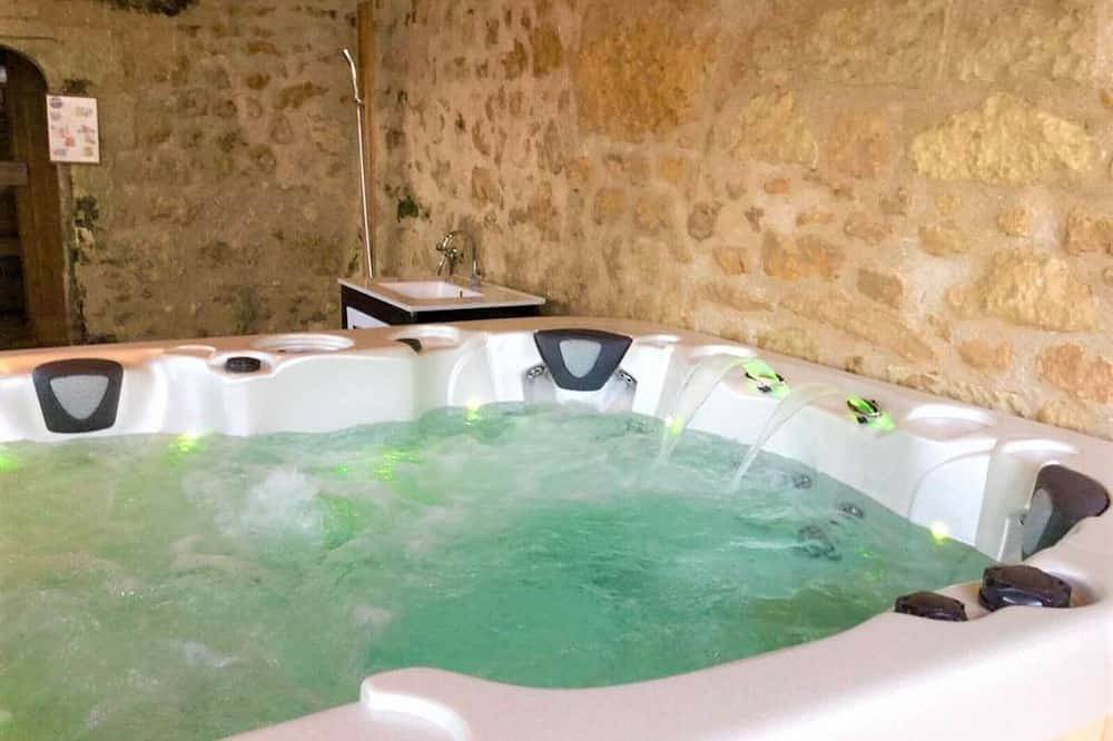 Encantadora mansión del siglo Xvii con sauna y jacuzzi, cerca de los castillos del Loira in Valle del Loira