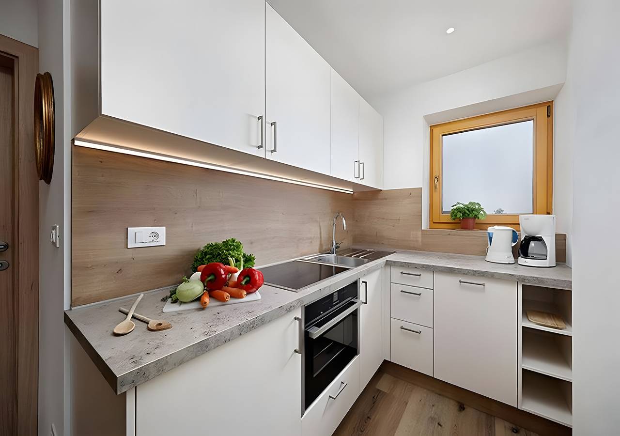 Ganze Wohnung, Ferienwohnung 'Appartement Wieser A' mit Bergblick, Gemeinschaftsgarten und Wi-Fi in Schenna, Sarntaler Alpen