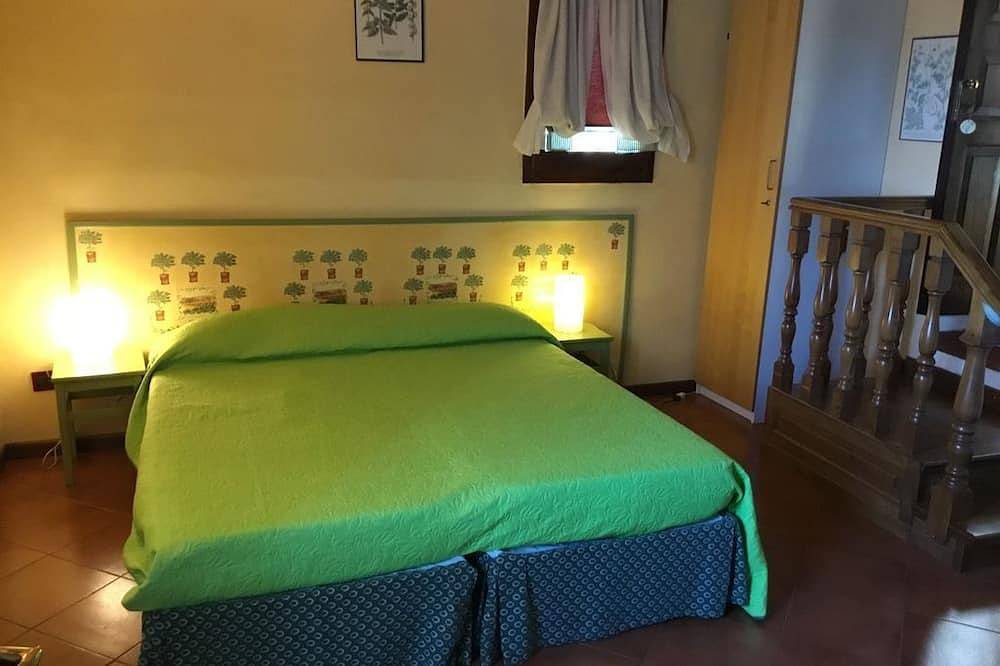 Piscina, bienestar y relajación en las colinas de Bolonia in Crespellano, Valsamoggia