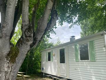 Camping pour 6 Personnes dans Pont-sur-Yonne, Yonne, Photo 1