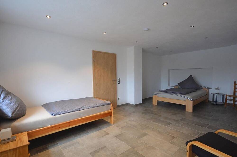 Ganze Wohnung, Ferienwohnung \"Jappi\" - Appartement/Fewo, Dusche, Wc, Nichtraucher in Klüsserath, Moseleifel
