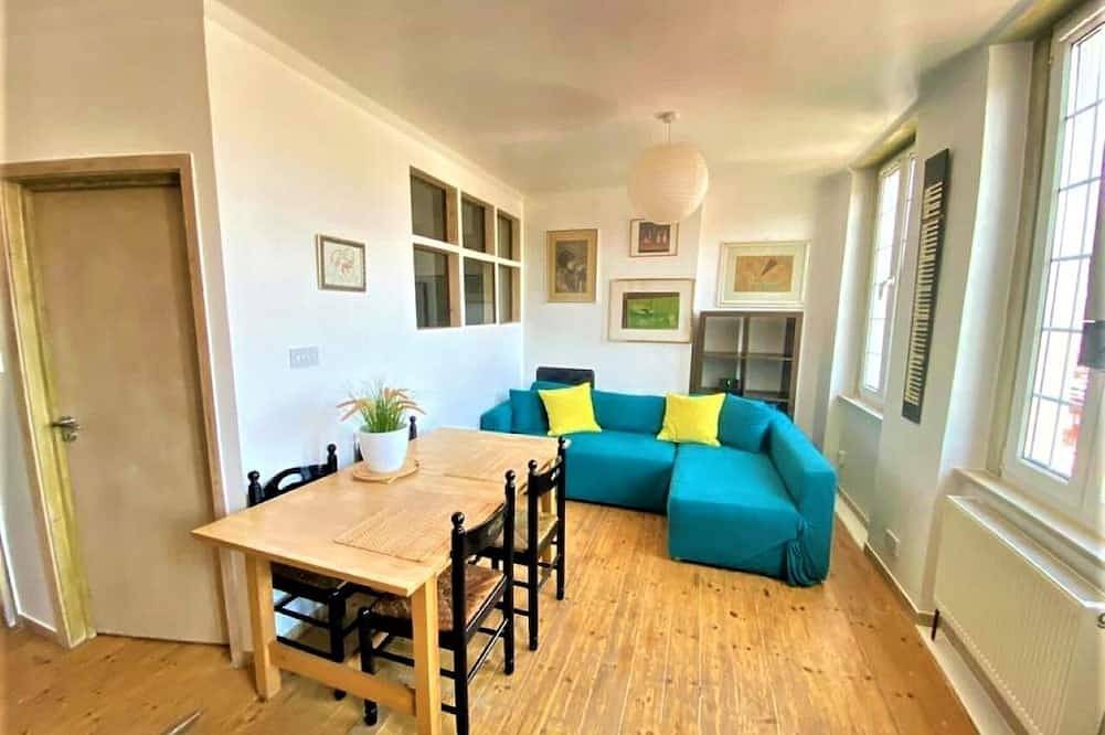 Ganze Wohnung, Herrliche 1 Schlafzimmer Wohnung + Terrasse (Kentish Town) in Camden, London