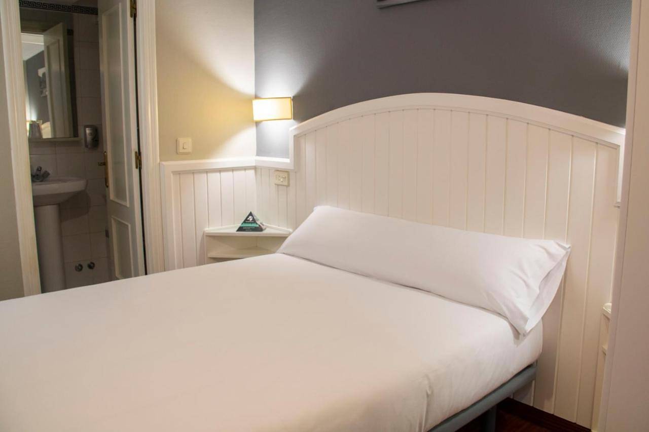 Alda Miramar Rooms in Distrito Centro (Gijón), Gijón