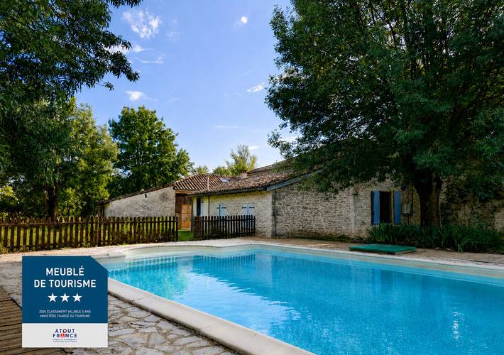 Gîte pour 14 personnes, avec Piscine