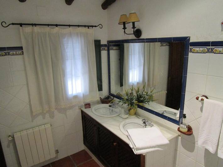 Casa de vacaciones para 10 personas, con vistas además de jardín y piscina, Se admiten mascotas en Tierra de Barros - 3