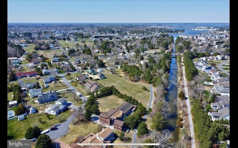 Vacation rental for 25 people, with yard and hot tub in Ocean View