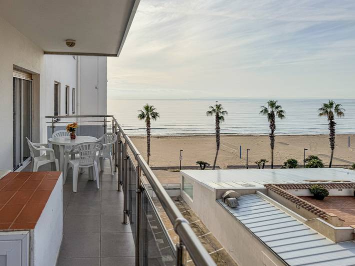 Gîte pour 4 personnes, avec terrasse dans Platja Santa Margarita Rosas - 3