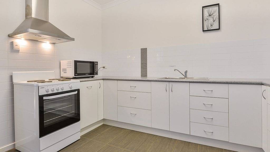 Ganze Wohnung, Getaway Villas, Unit 38-02 - Komplett eigenständige Villa mit Kingsize-Bett in Exmouth, Western Australia