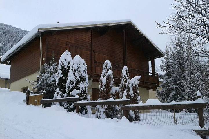 Chalet für 8 Personen, mit Balkon und Garten - 1