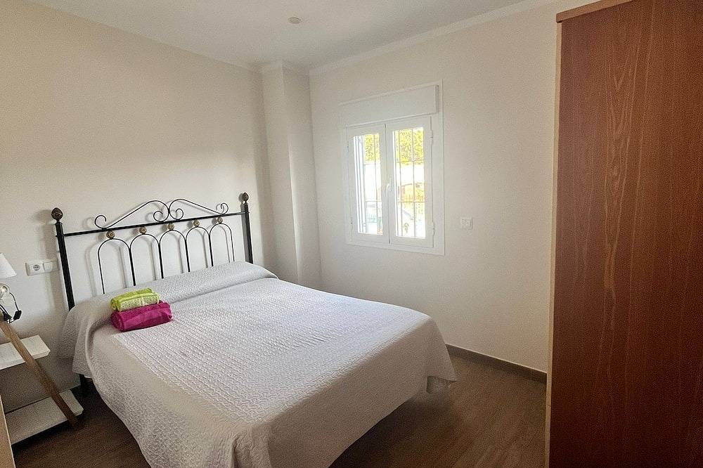 Las Golondrinas Rural House in Setenil de las Bodegas, White Villages