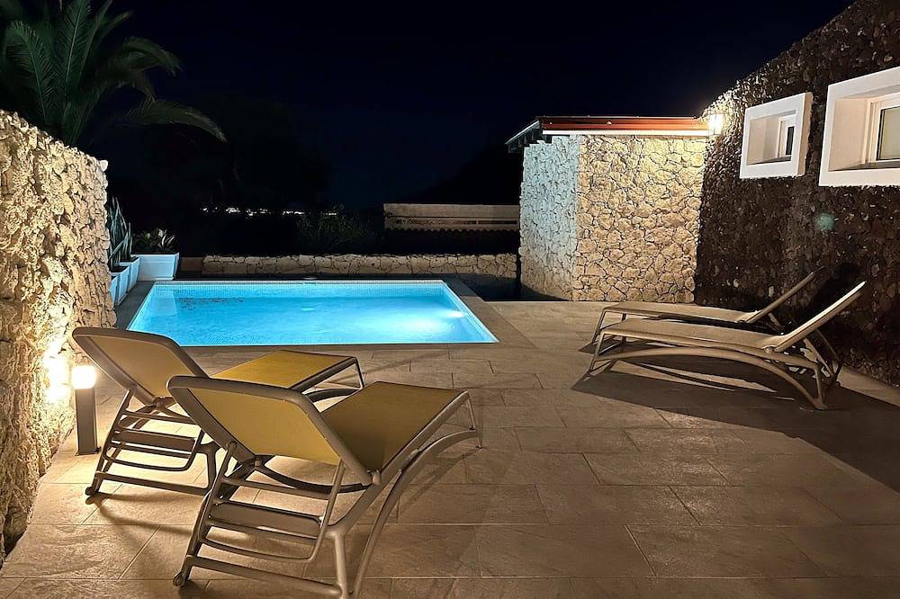 Stone Villa in Chayofa, Arona