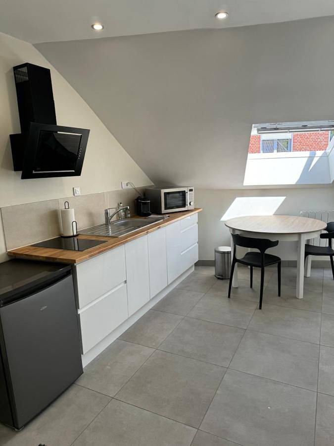 Appartement entier, One-Bedroom Apartment in Saleux, Région d'Amiens