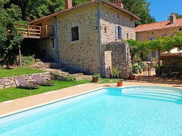 Gîte pour 4 personnes, avec jardin ainsi que terrasse et piscine à Saint-Basile