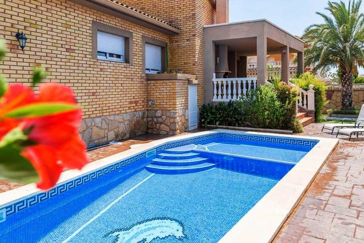 Villa pour 8 personnes, avec jardin et piscine à Miami Platja - 2