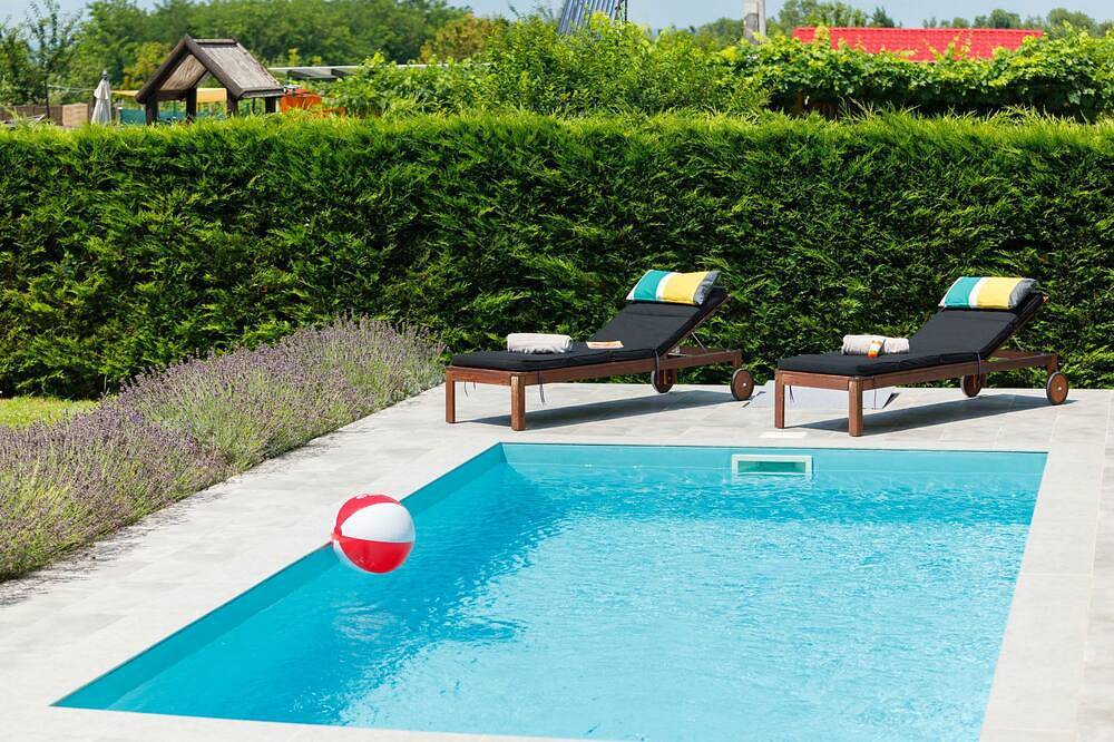 Aschbacher by Interhome in Balatonszemes, Plattensee Südufer